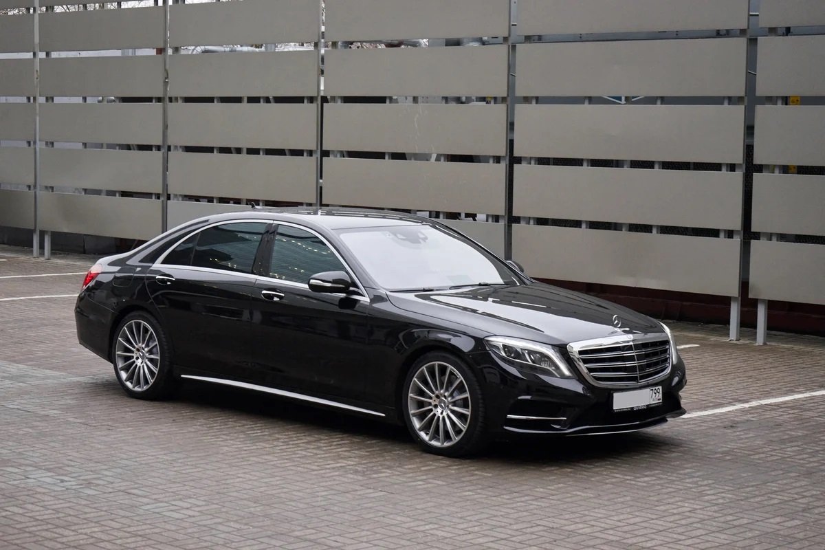 Enjoy Unparalleled Luxury with Our Houston Town Car Service